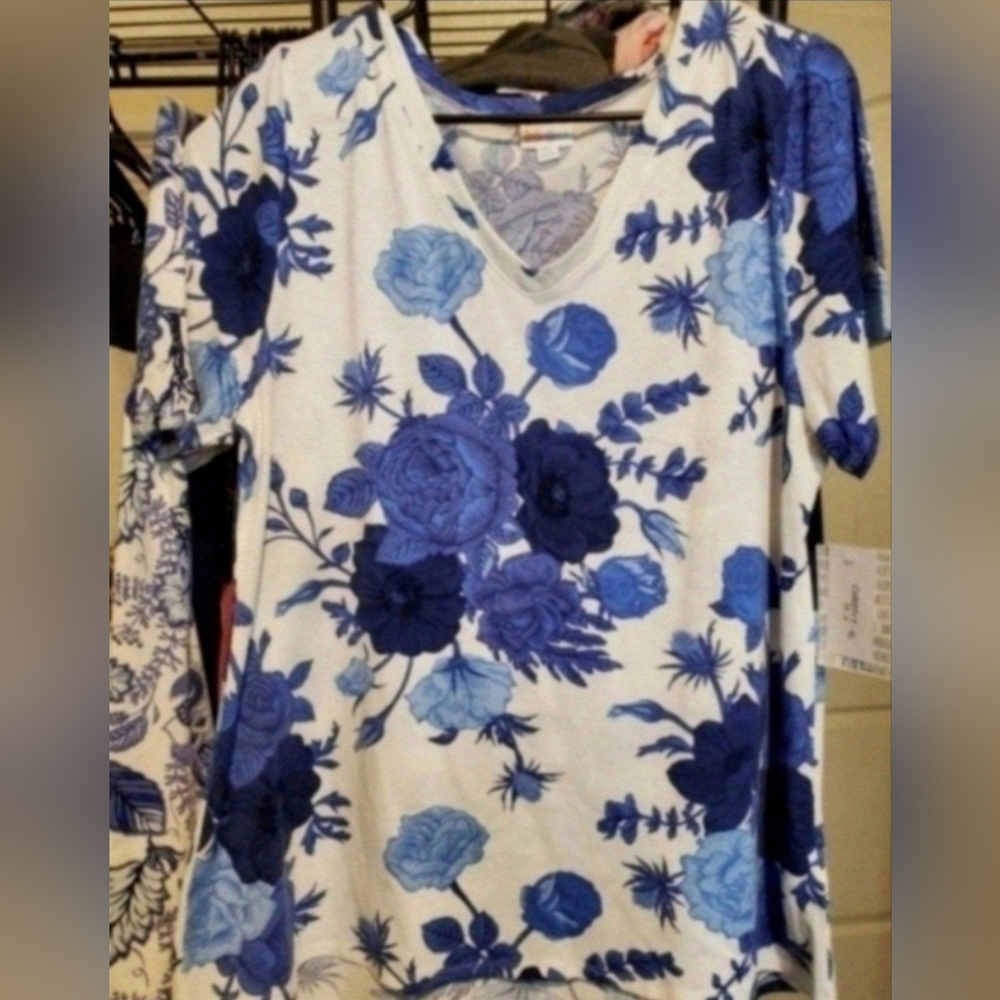 Lularoe Christy t